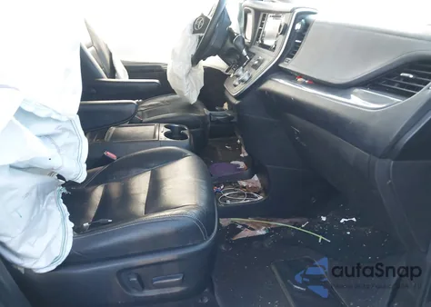 2018 Toyota Sienna Se 8 Passenger from USA, damaged, VIN 5TDXZ3DC2JS952619